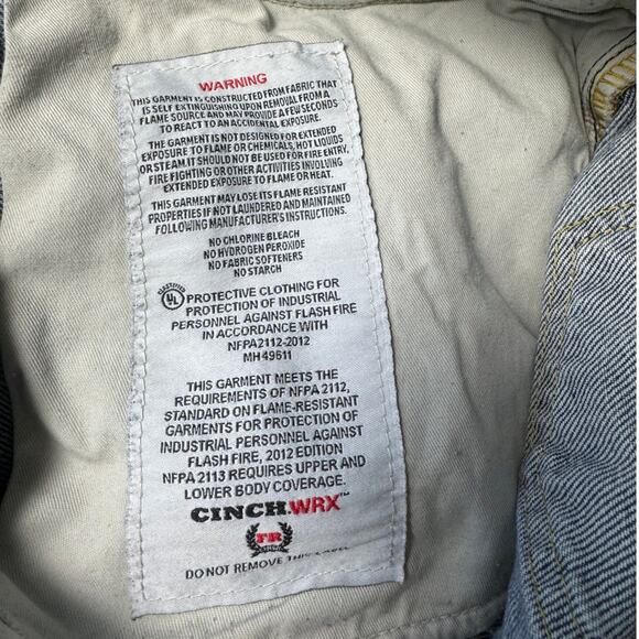 Cinch WRX Flame Resistant Jeans Thrashed Medium Wash 31x31 - Picture 12 of 12